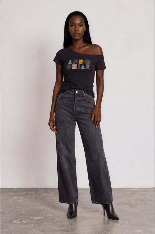 AfroDziak Women’s Off-the-Shoulder Tee